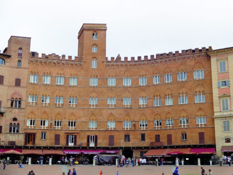 Palazzo_Sansedoni_Siena_01-1024x768